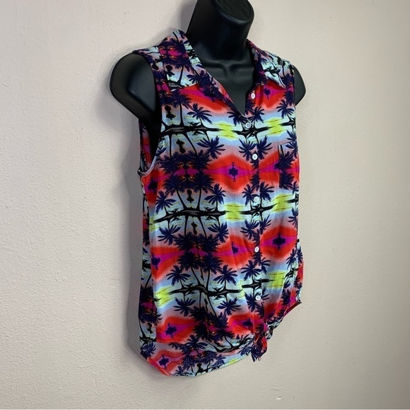 Small C C California Tropical Palm Tree Print Sleeveless Button Down Top Beachy - Picture 4 of 8